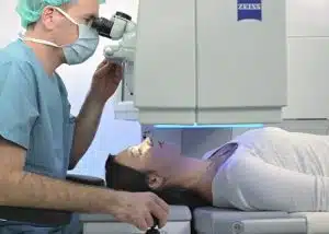 Phương pháp phẫu thuật mắt cận Femto Lasik