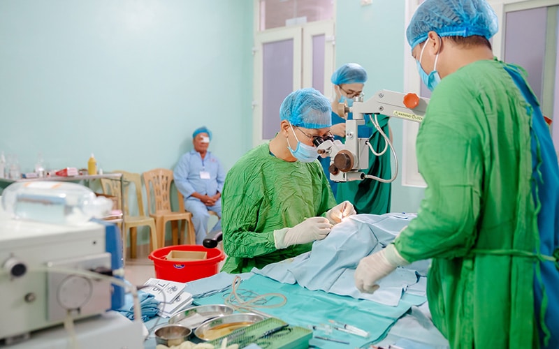 Bệnh Viện Mắt Bình Tâmgiúp điều trị phẫu thuật lác hiệu quả