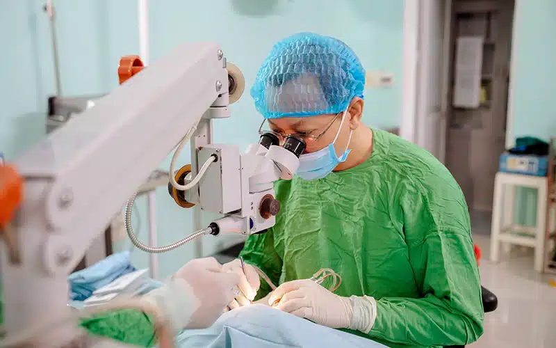 Bác sĩ tiểu phẫu chuyên môn sâu giàu kinh nghiệm